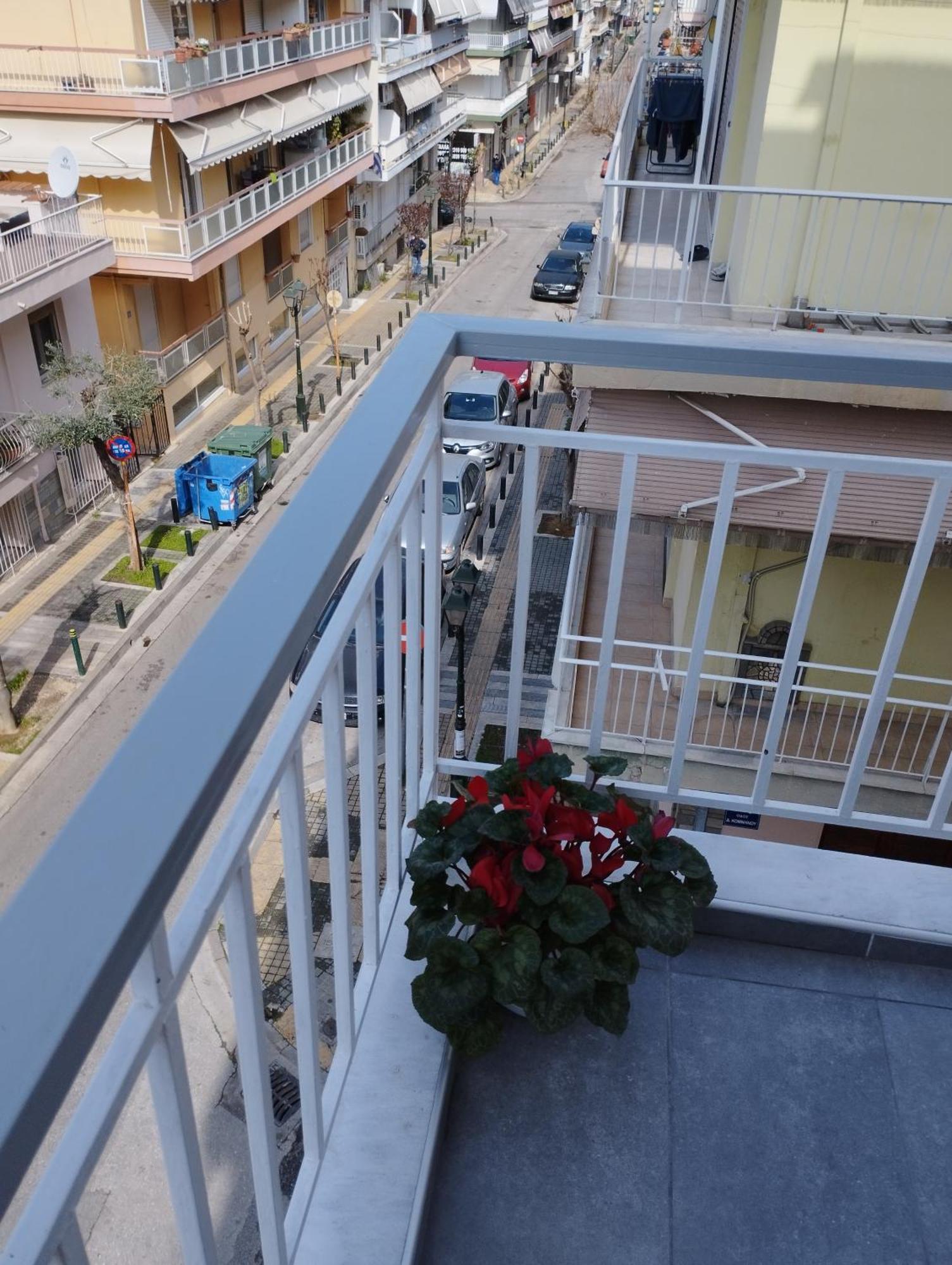 Λαμπερό Διαμέρισμα 2 سالونيك المظهر الخارجي الصورة